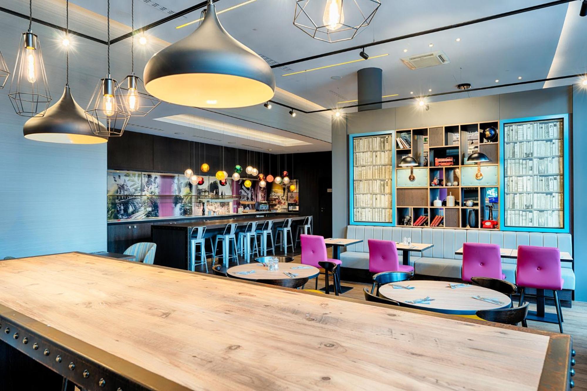Premier Inn Heilbronn City Centre Bagian luar foto