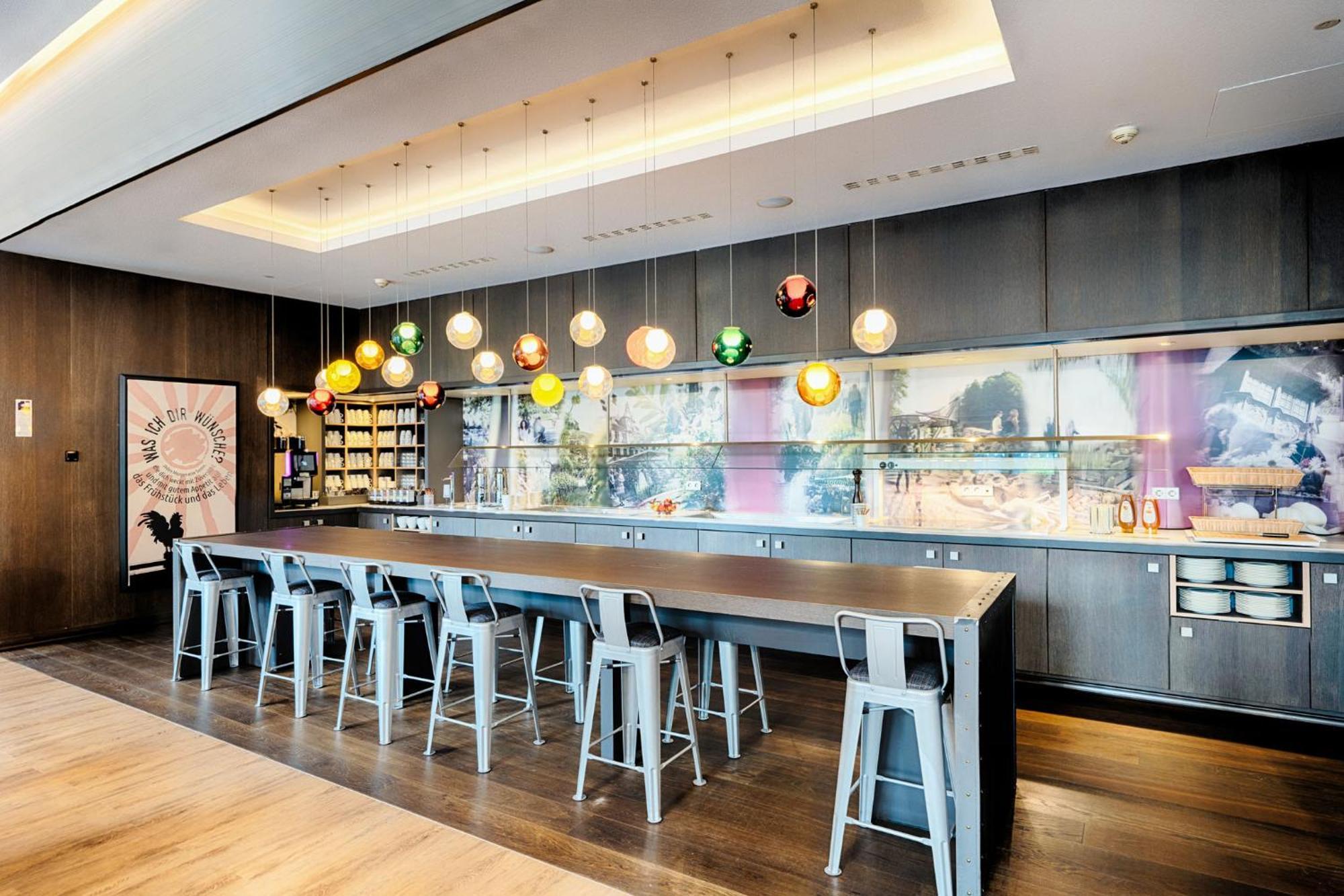 Premier Inn Heilbronn City Centre Bagian luar foto